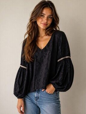 356.Noble 31 Luxury Balloon Sleeve Top with Embellished Trim